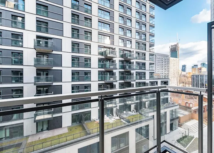 Bg Premium Mennica شقة وارسو